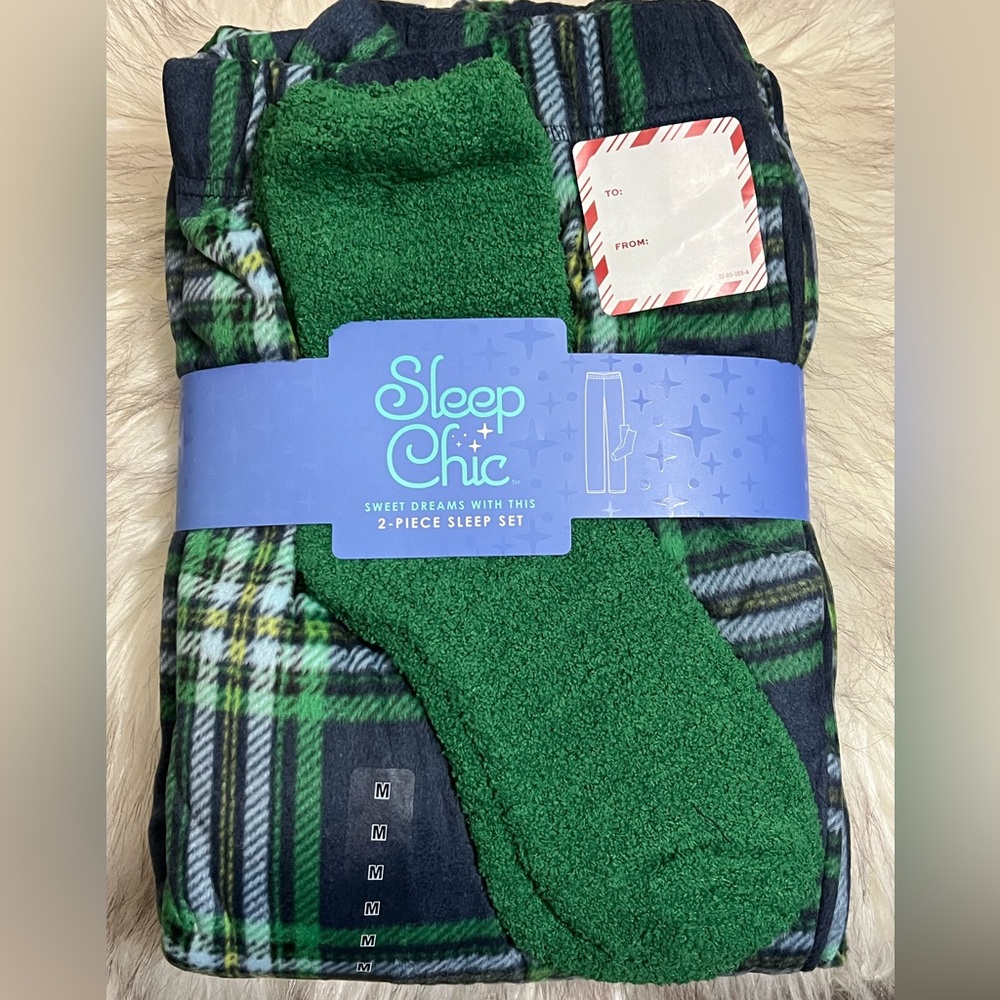 Women's Pajamas and Cozy Socks!!!'😍